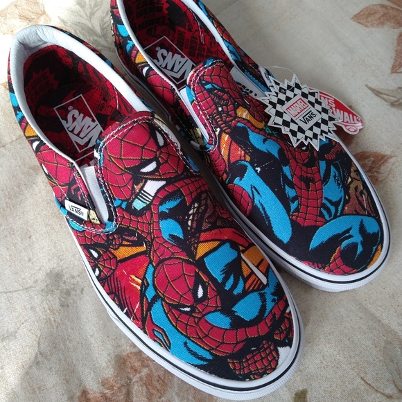 vans slip on spiderman